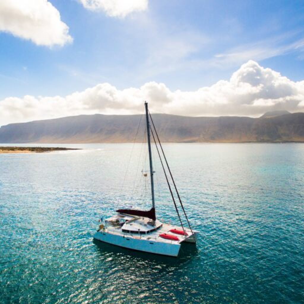Catamaran north tours 1