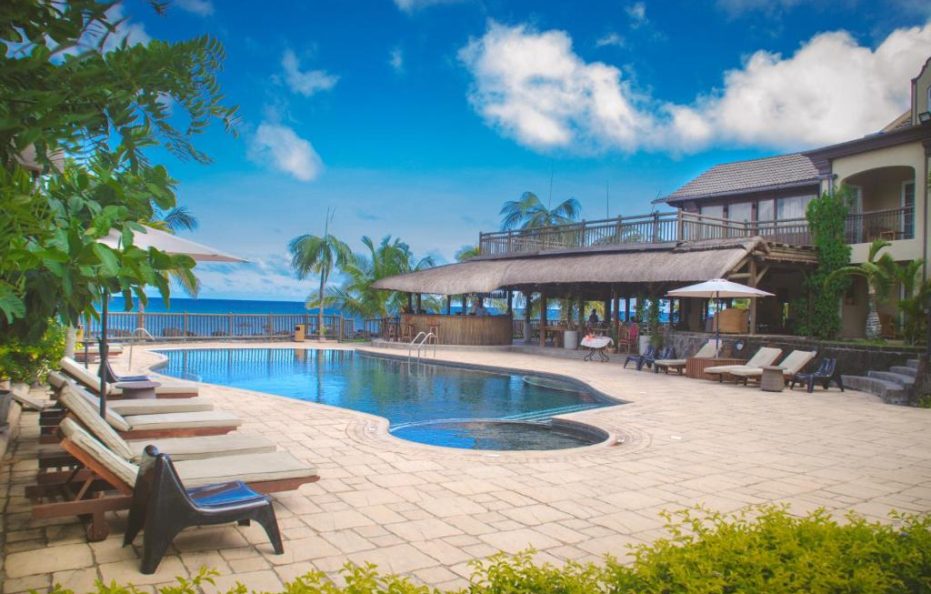 Sunset Reef Resort – A Beachfront Paradise in Mauritius
