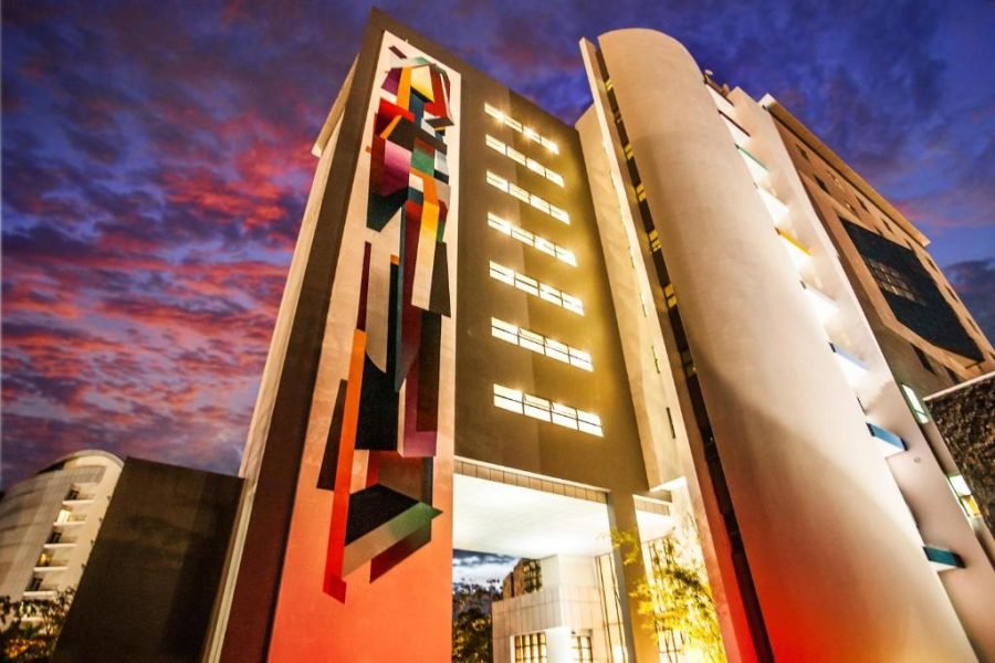 Hennessy Park Hotel Mauritius – Where Creativity Meets Comfort in Ebene