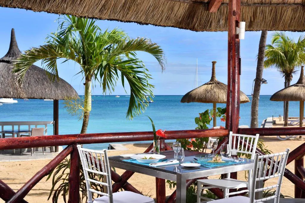Coral Azur Beach resor Restaurant