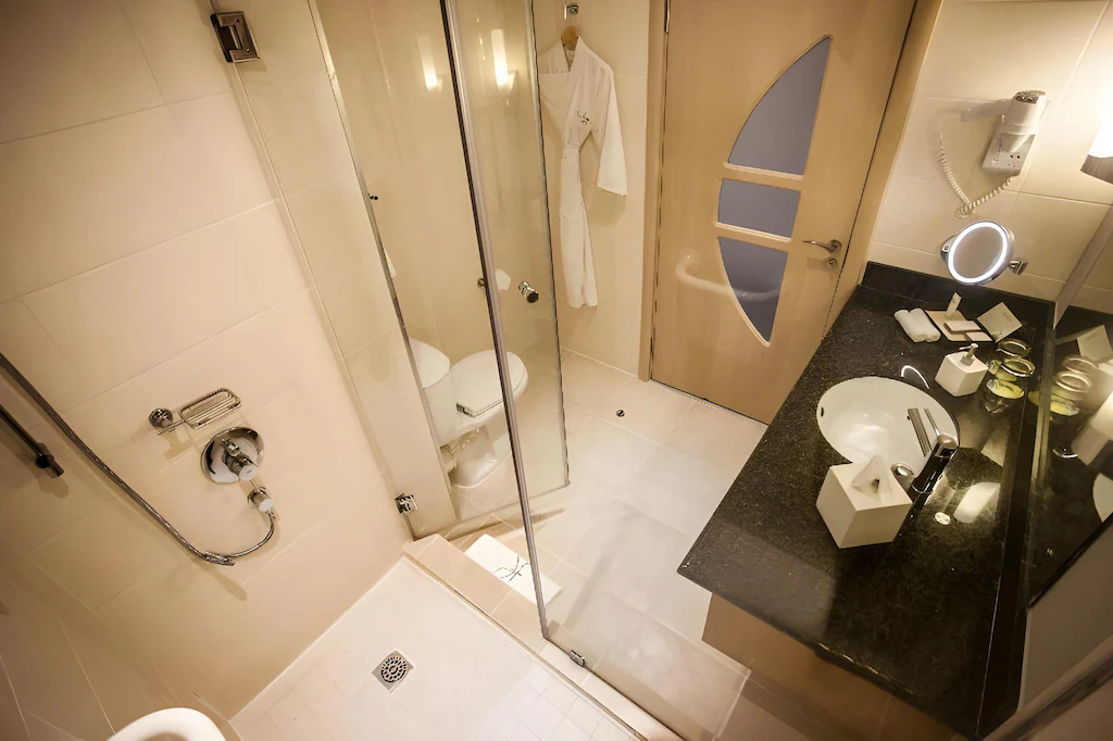Deluxe Rooms Bathtub