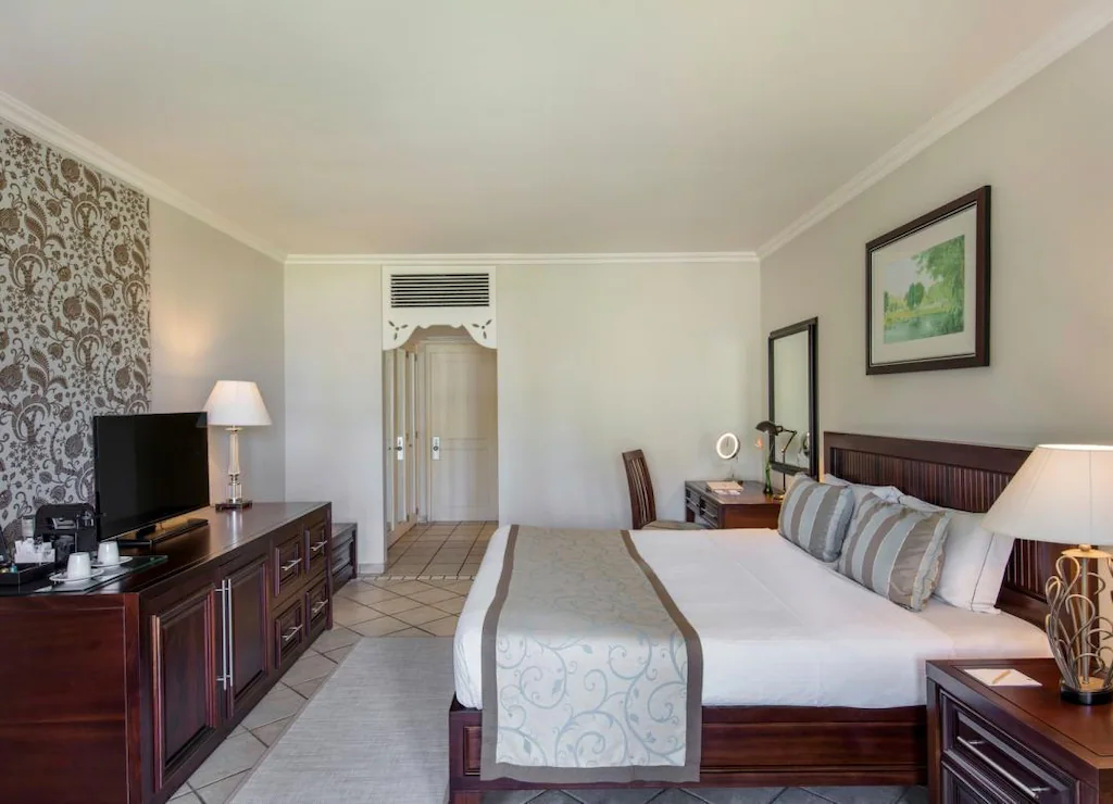 Deluxe Rooms Bed3