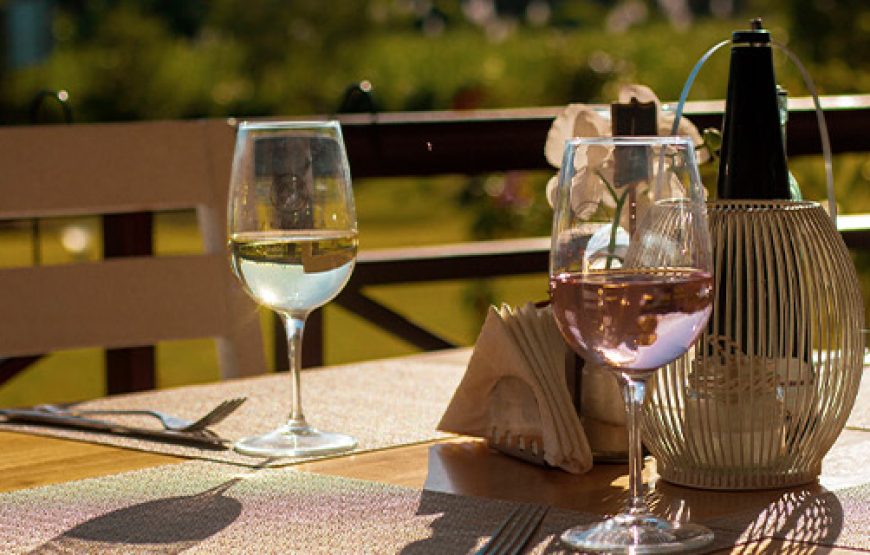 Discover the Takamaka Boutique Winery Tour