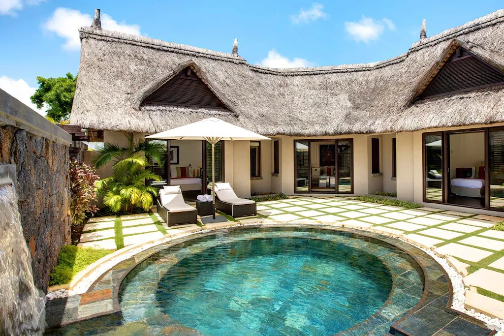 Family Rooms Mauritius pool