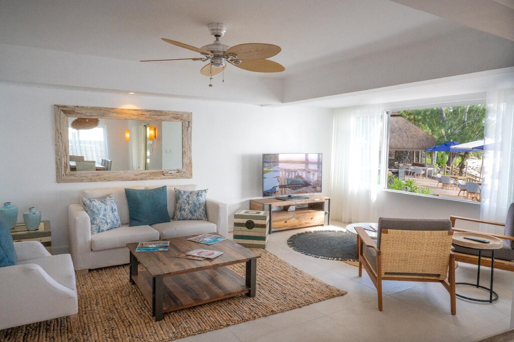 Family Rooms Sofa