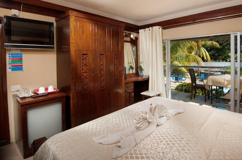 Standard Garden Rooms
