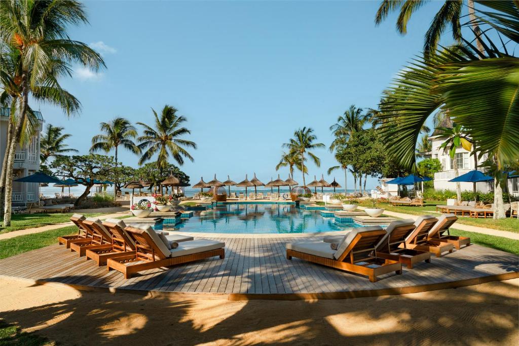 Heritage Junior Suite pool view