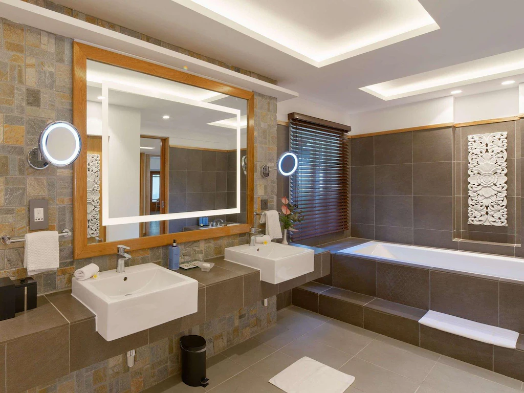Imperial Suite Bathroom