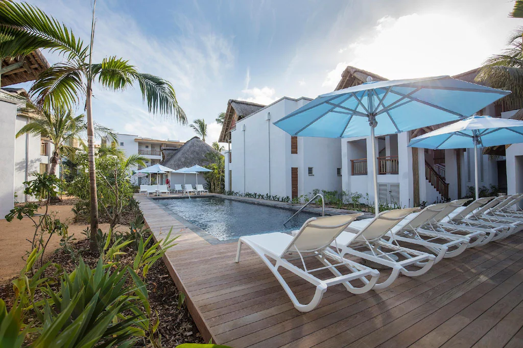 Luxury Suites Pool