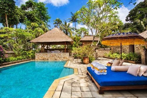 Luxury Villaspool