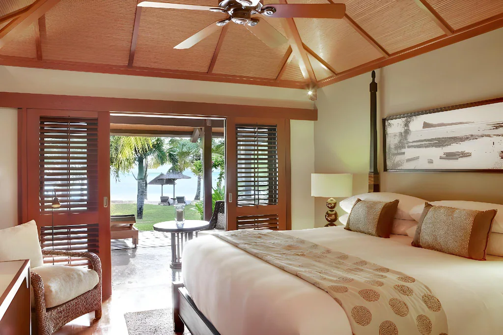 Ocean Junior Suite Bedroom