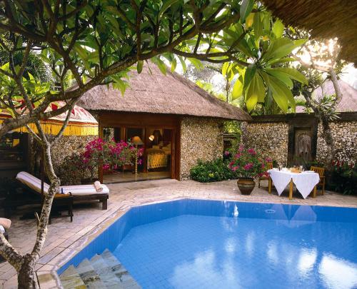 Ocean View Rooms pool