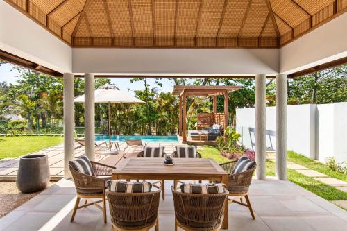 Pool Villas Balcony