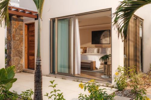 Presidential Suite outside