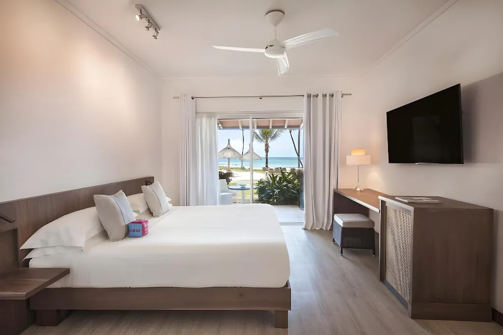 Standard Room Bed3