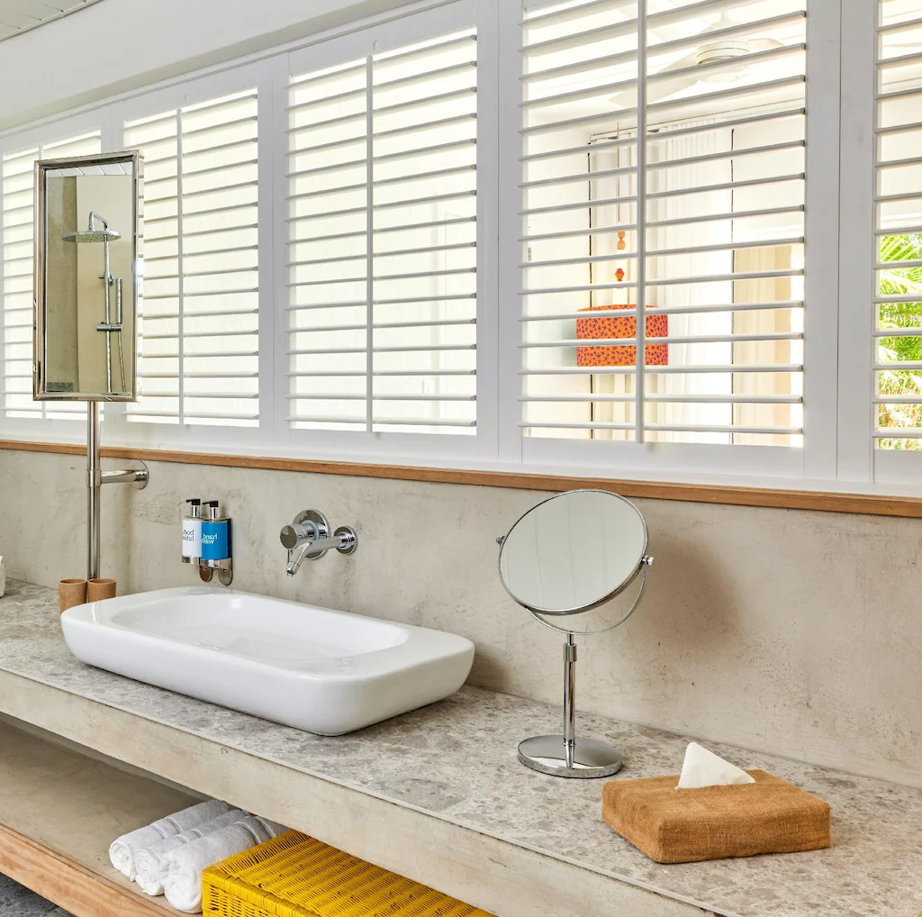Superior Room Bathtub