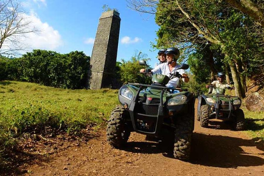 Big Cats Drive Thru in Mauritius 5