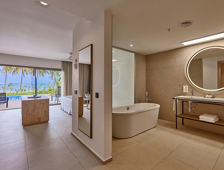 riu-palace-suite-swim-up-elite-room-1
