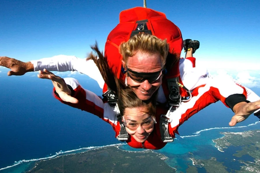 best-tandem-skydiving-experience