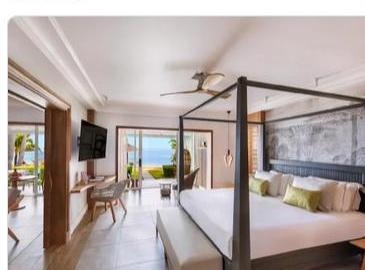 Beachfront Suites