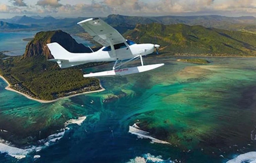 Experience Seaplane Tour of the Underwater Waterfall