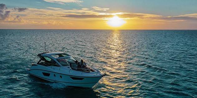 Luxury Private Yacht Cruise to Northern Islands